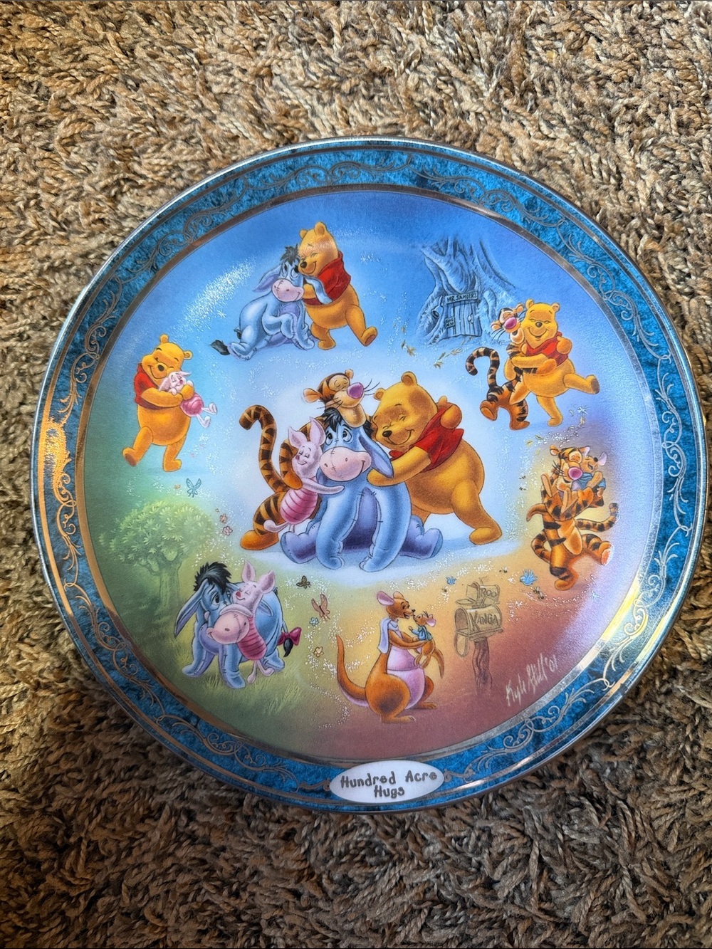 The Bradford Exchange Winnie the Pooh Hundred Acre Hugs Decorative Blue Plate - Picture 3 of 4